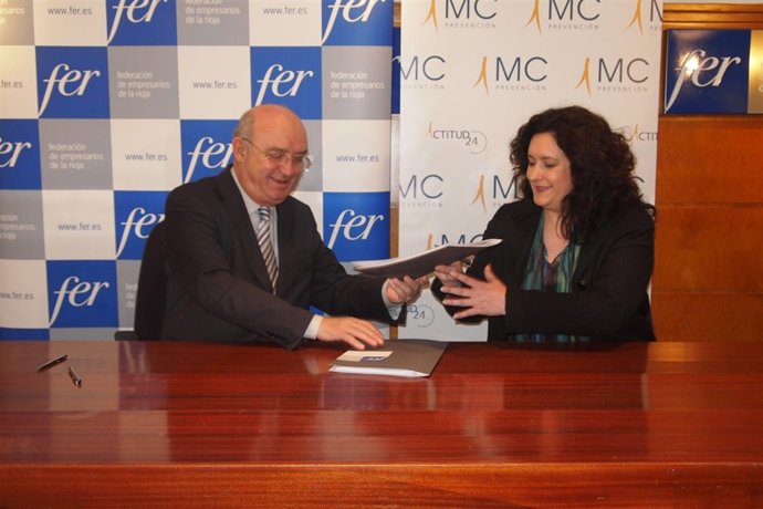 Doménech Y Firma Convenio MC Prevención        