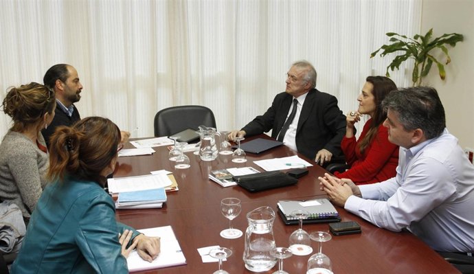 Agrolanzarote Mantiene Contactos Para Facilitar Créditos Al Sector Primario