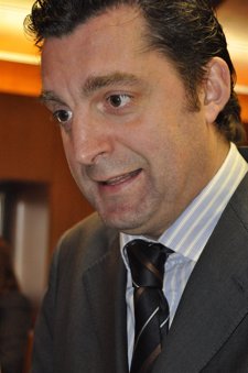 Jorge Escario, Director Gerente Del INAEM