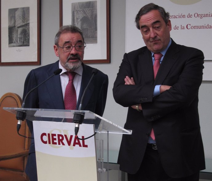 El Presidente De Cierval Interviene En Presencia Del Líder De La CEOE.