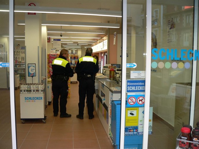 La Policía Local Clausura Un Supermercado