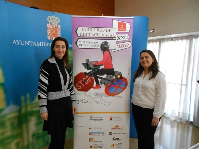 Nuria Fuertes Y María Dolores Sánchez