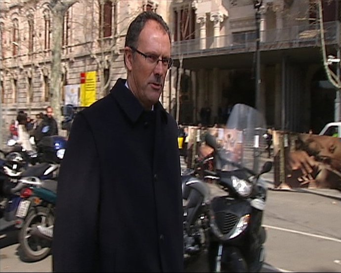 Mario Pascual Vives En La Audiencia De Barcelona