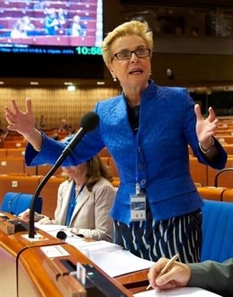 Carmen Quintanilla, Diputada Del PP 