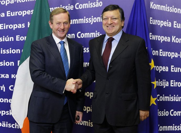 El Primer Ministro Irlandés, Enda Kenny, Con Barroso