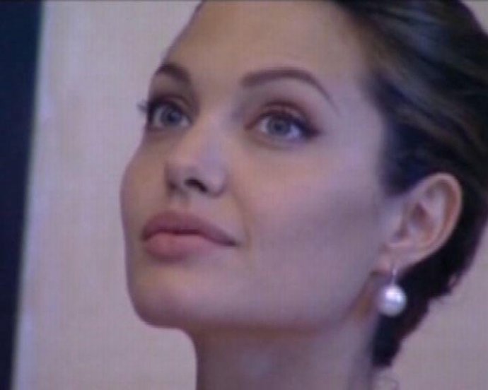 Angelina Jolie, preparada para casarse con Brad Pitt