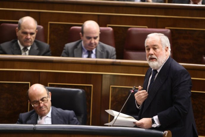 El Ministro Arias Cañete En El Congreso