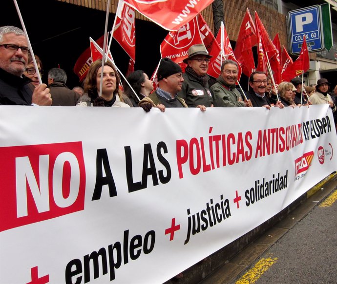 Concentración Contra Las Políticas Antisociales Europeas En Valencia.