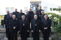 Los obispos piden "rechazar el aborto y la eutanasia" y defender el matrimonio