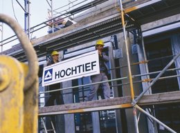 Trabajadores En Obras De Hochtief