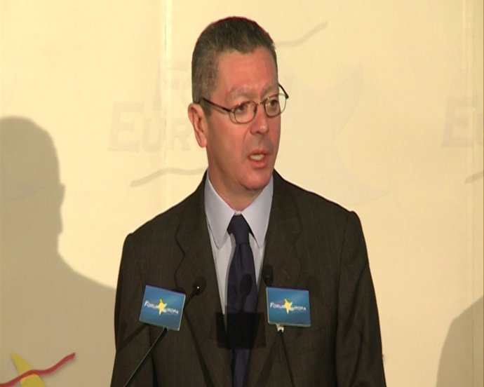 Gallardón abre la puerta al diálogo con ETA