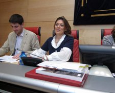 La Consejera De Familia Comparece En Las Cortes