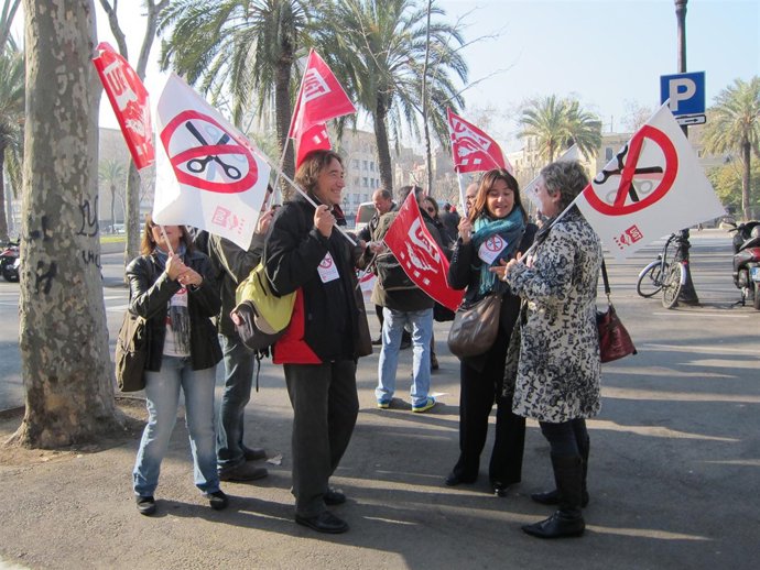 Protesta Ante El TSJC De Profesores De La Concertada