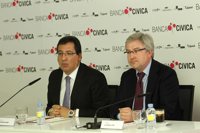 Banca Cívica admite conversaciones para una eventual integración