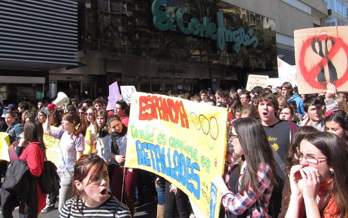 Manifestación De Estudiantes De Secundaria En Alicante