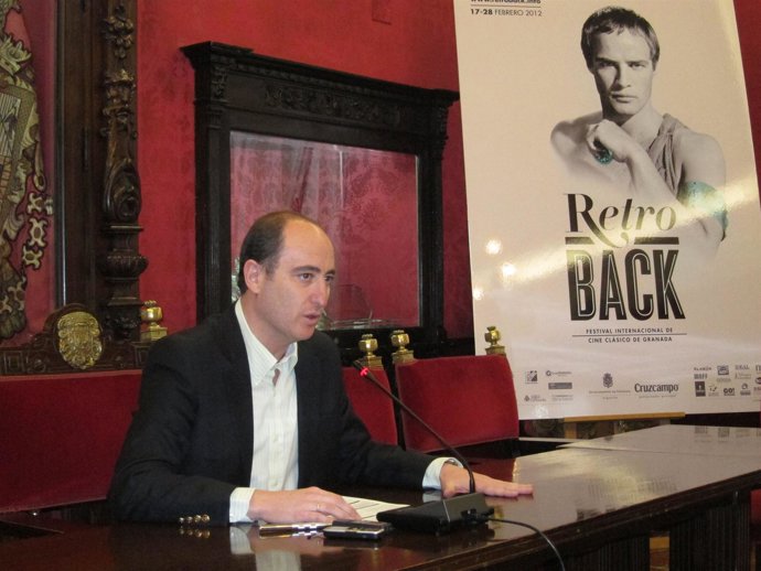 El Concejal De Cultura En El Ayuntamiento De Granada, Juan García Montero.