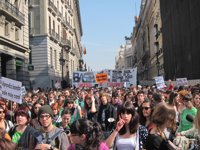 Más de un millar de estudiantes se manifiestan en Madrid