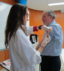 El Consejero De Salud José Ignacio Nieto Se Vacuna Contra La Gripe