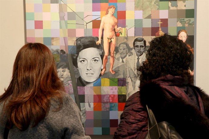 Exposición En Homenaje A Adolfo Suárez