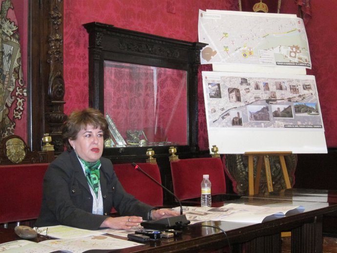 La Concejal De Movilidad En El Ayuntamiento De Granada, Telesfora Ruiz.