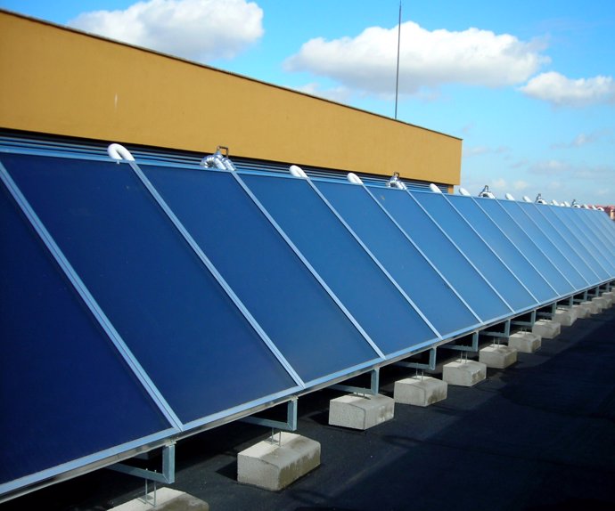 Instalación solar fotovoltaica en el Hospital Virgen del Rocío de Sevilla
