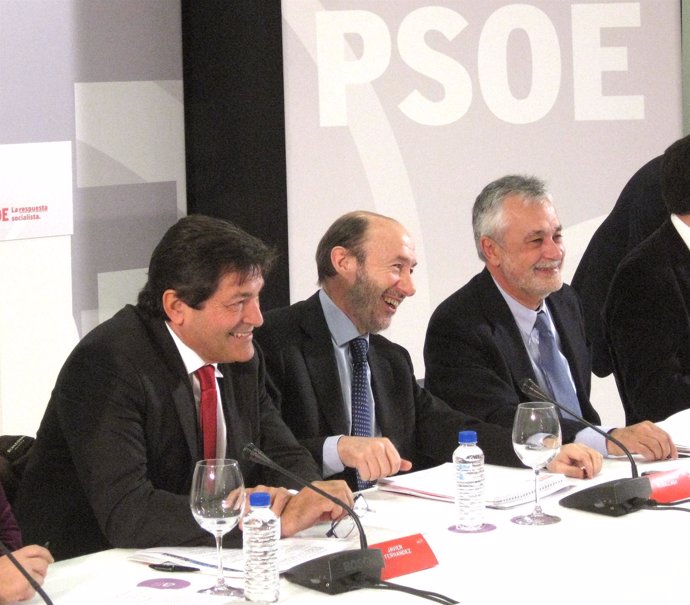 Griñán, A La Derecha, En El Consejo Territorial Del PSOE