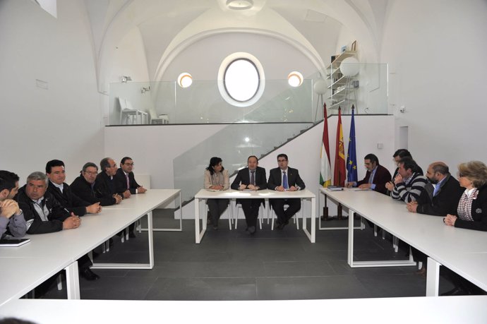 Reunión Sanz Con Alcaldes De Cameros