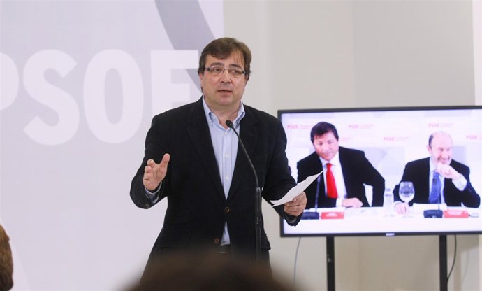 Guillermo Fernández Vara En Oviedo