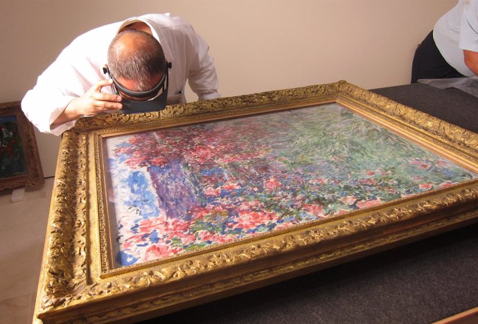 'La Casa Entre Las Rosas' , De Monet, Tras Ser Desembalado