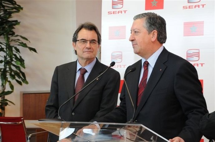 El Presidente Mas Y Ramon Paredes (Seat)