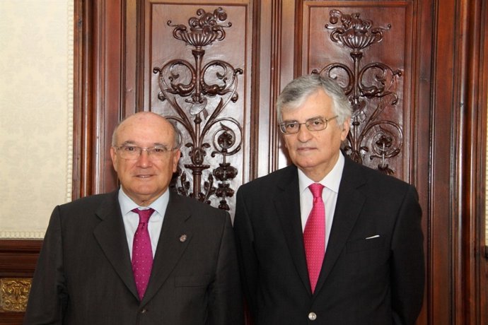 Carlos Carnicer Y Eduardo Torres-Dulce