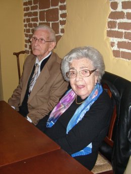 Juan Marín Y Alejandra Soler, Exalumnos Del Lluís Vives