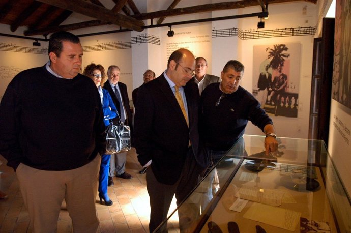 NP Y Fotos Visita Del Presidente A Fuente Vaqueros