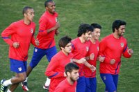 Fútbol.- Simeone recupera a Courtois, Salvio, Arda y Godín en la sesión de entrenamiento del Atlético de Madrid