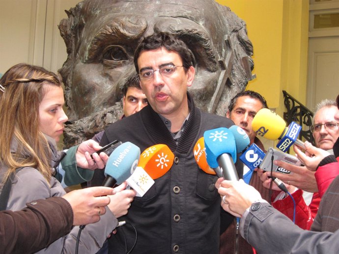 El Portavoz Del Grupo Socialista En El Parlamento Andaluz, Mario Jiménez. 