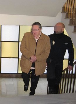 La Acusada De Asesinato A Su Llegada A La Sección Tercera De La Audiencia