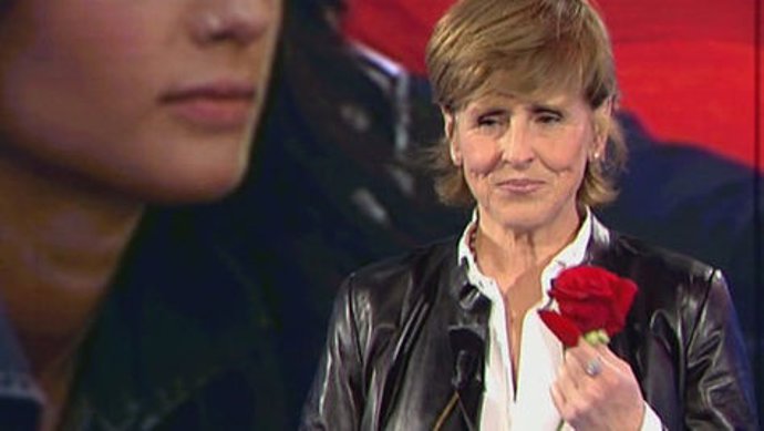La Presentadora Mercedes Milá, Durante La Gala.