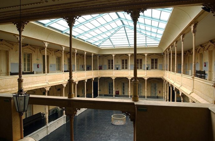 Edificio Del Inap En Pamplona.