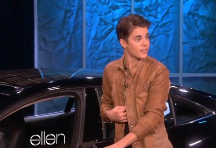 Justin Bieber El Día De Su 18 Cumpleaños