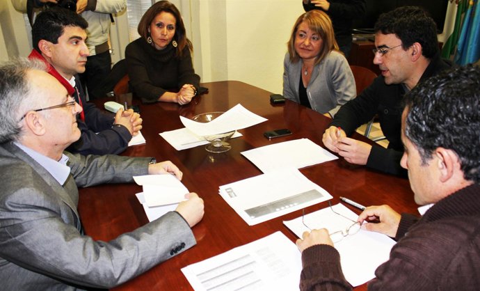 El Secretario General Del PSOE, Mario Jiménez, Reunido Con UGT Y CCOO. 