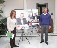 'Andalucía, por el camino seguro' lema de campaña de PSOE-A, que será entre un 15 y 20% más barata que la de 2008