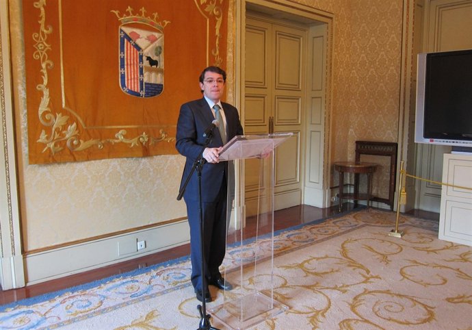 Mañueco Explica La Reunión