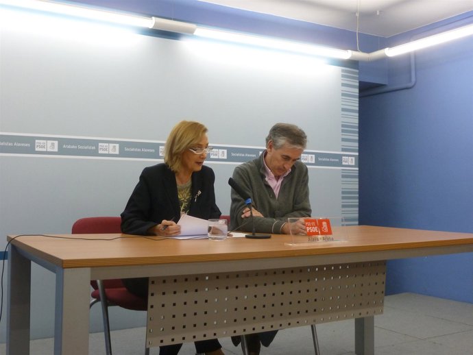 Ramón Jáuregui Y Blanca Roncal.