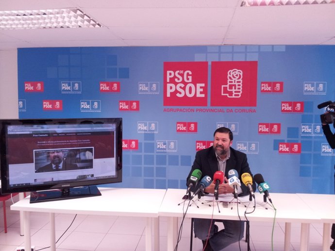 Francisco Caamaño En Rueda De Prensa