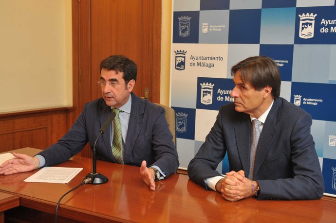 José María Luna Y Damián Caneda, En La Presentación