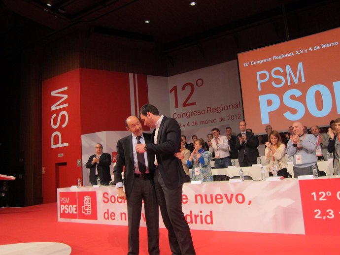 Rubalcaba Y Tomás Gómez En El 12º Congreso Del PSM