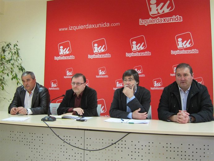 Jesús Iglesias Con Alcaldes De Mieres, Illas Y Lena