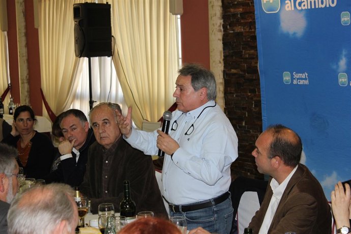 Rus Junto A Blasco En El Almuerzo Del PP En Llosa De Ranes