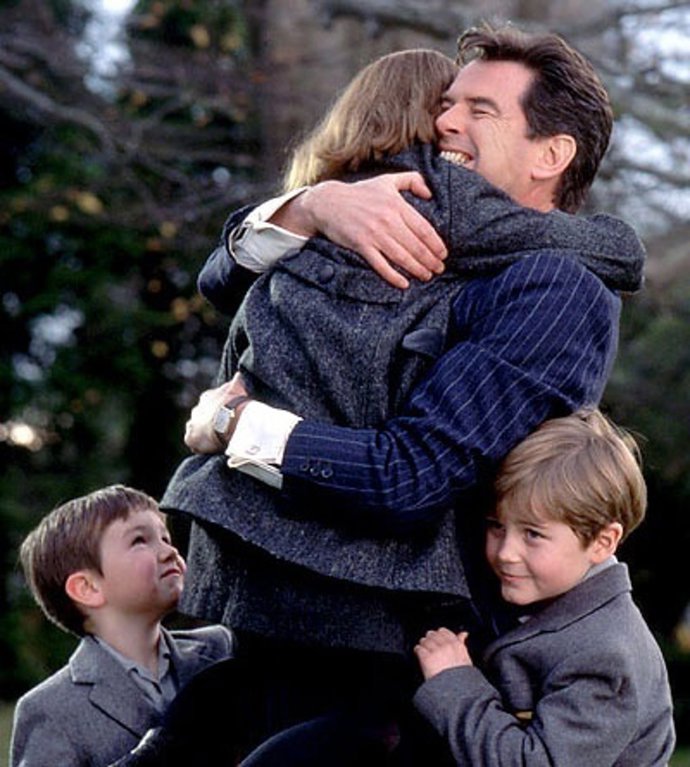 Pierce Brosnan En 'Evelyn'