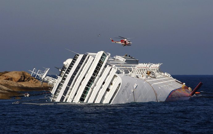 Crucero Hundido En Italia 'Costa Concordia'